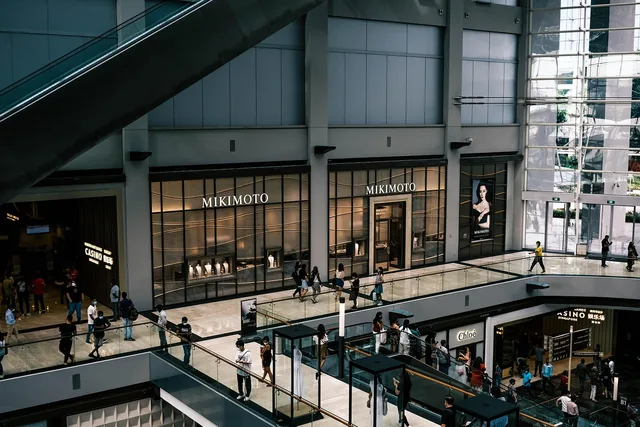 shopping mall, shopping center, mall, crowd, shopping mall, shopping mall, shopping mall, shopping mall, mall, mall, mall, mall, mall. Retail media signals worth tracking into 2027, and how to decide when one matters