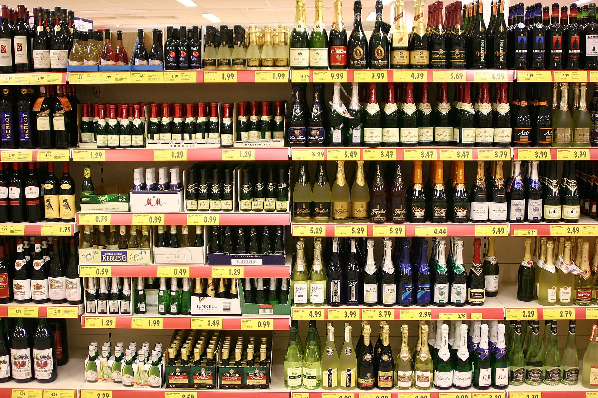 Bilder im Supermarkt REWE